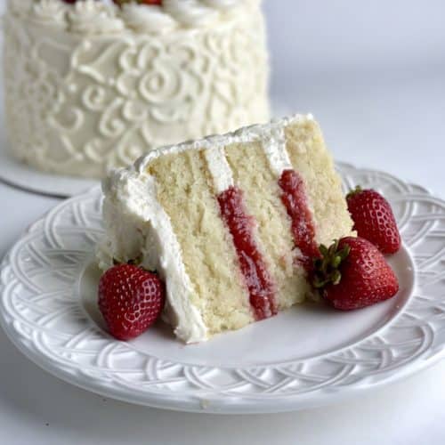 Deliciously Decadent Strawberry Cake Filling Recipe: A Sweet Delight!