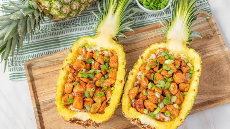 Pineapple Bowl Recipe: Deliciously Refreshing Tropical Delight