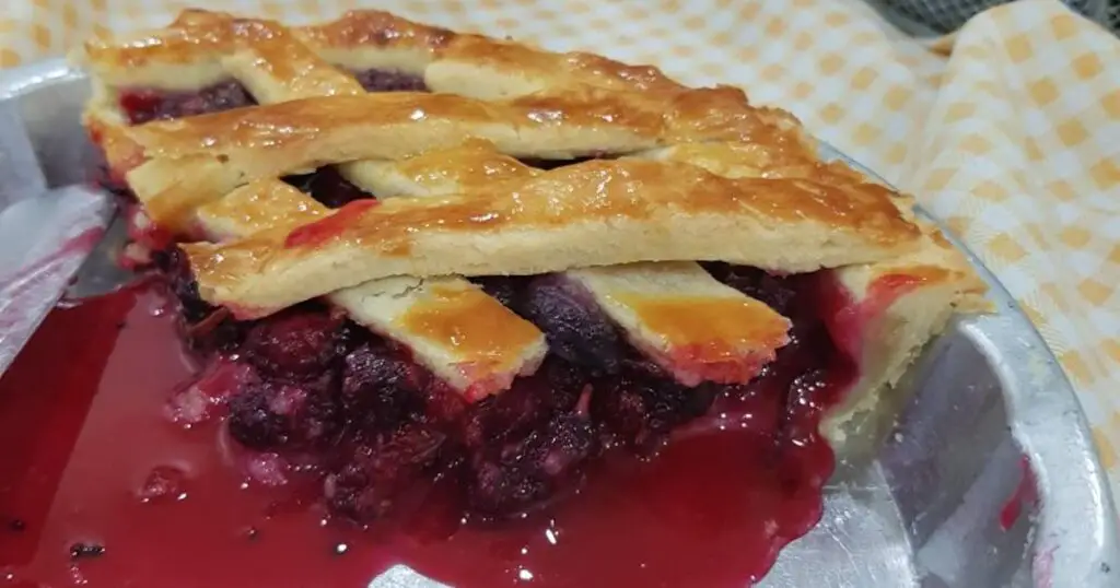 Mulberry Pie Recipe: Delicious and Easy-to-Make Homemade Dessert