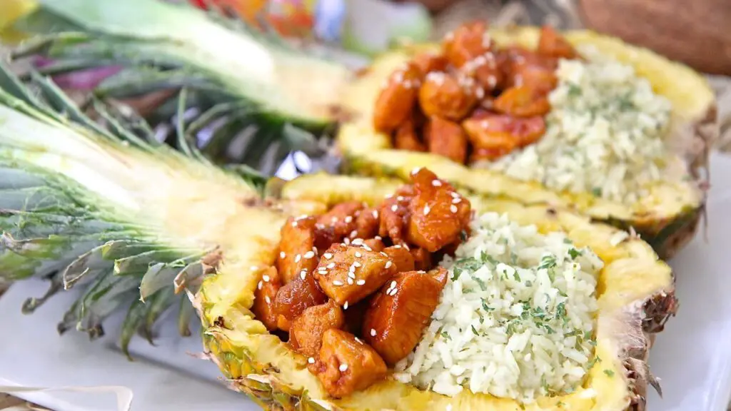 Pineapple Bowl Recipe: Deliciously Refreshing Tropical Delight