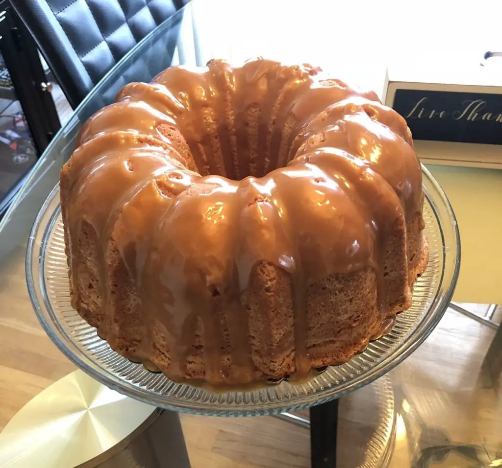 Hennessy Pound Cake Recipe: Delicious and Boozy Homemade Dessert