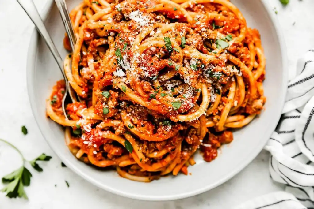 Turkey Bolognese Recipe: Delicious and Easy Weeknight Meal
