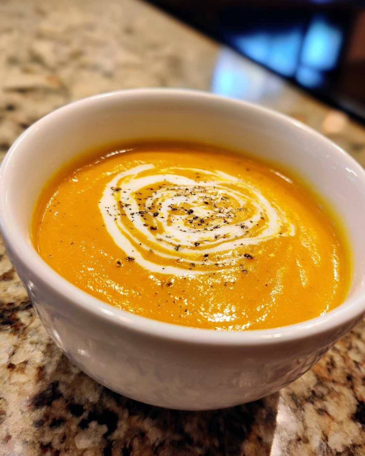 Copycat Panera Autumn Squash Soup - detail 1