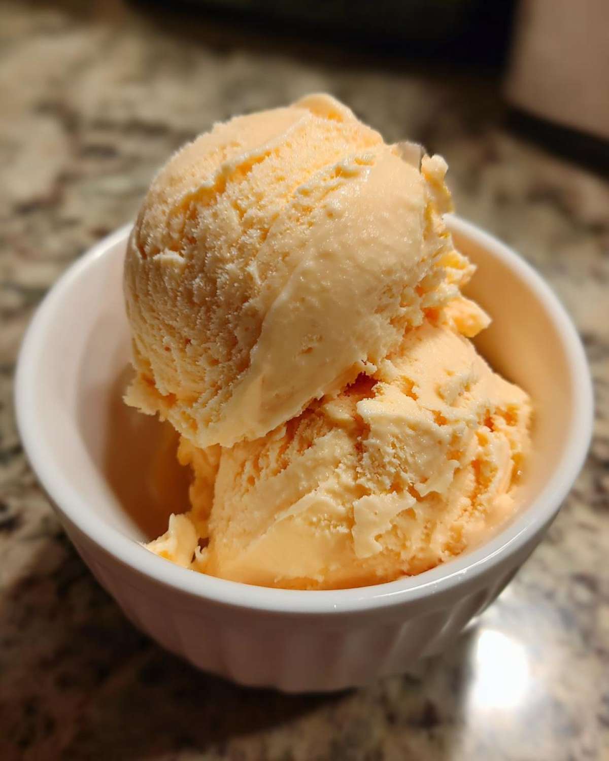 No-Churn Peach Ice Cream - detail 1