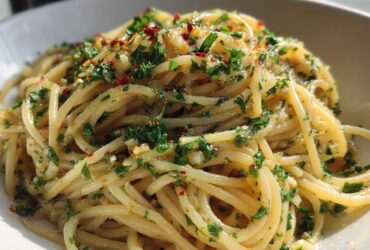 Garlic Confit Spaghetti Smash Hit