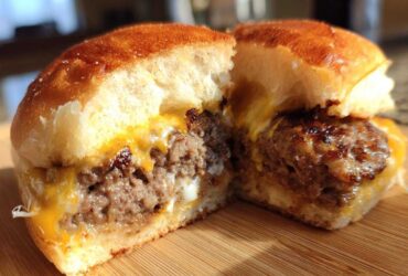 Juicy Lucy Stuffed Burger