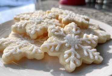 Snowflake Sugar Cookies with Glaze