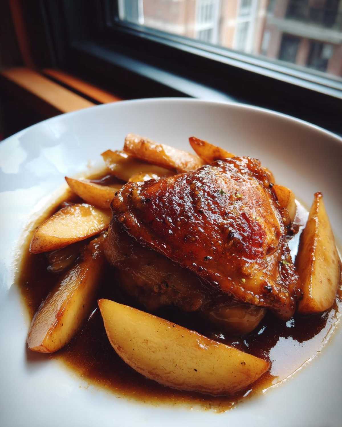 Cider-Braised Chicken Thighs with Apples - detail 4