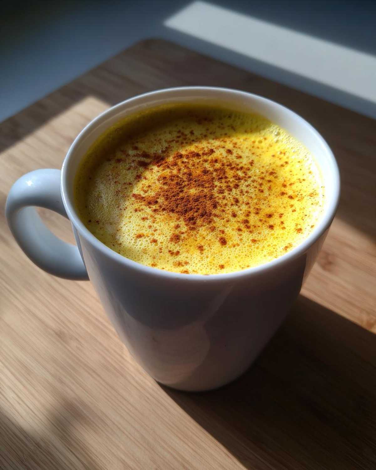 Golden Turmeric Latte - detail 4