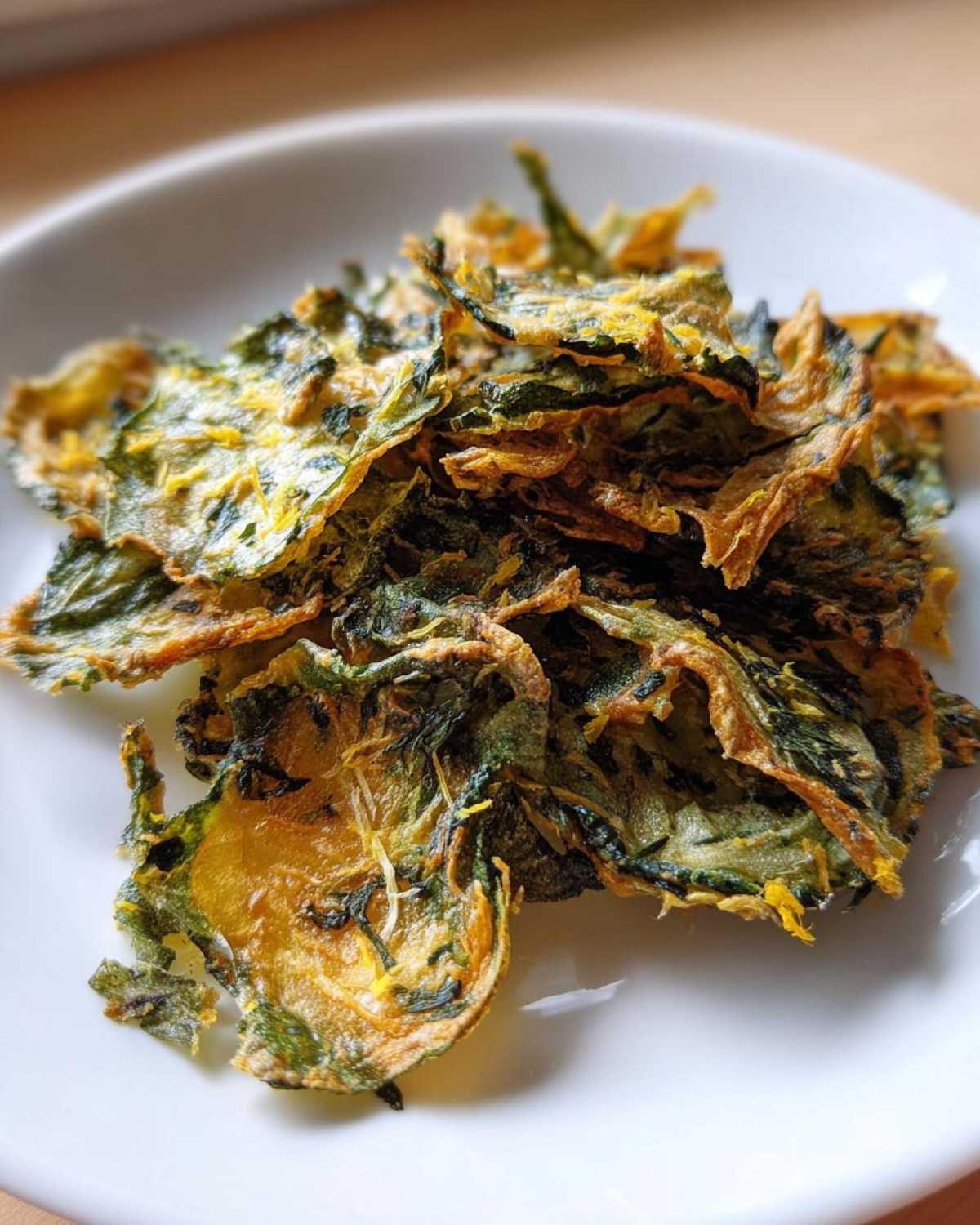 Parsley Lemon Zucchini Chips - detail 1