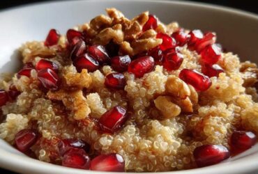 Pomegranate Quinoa Breakfast Bowl