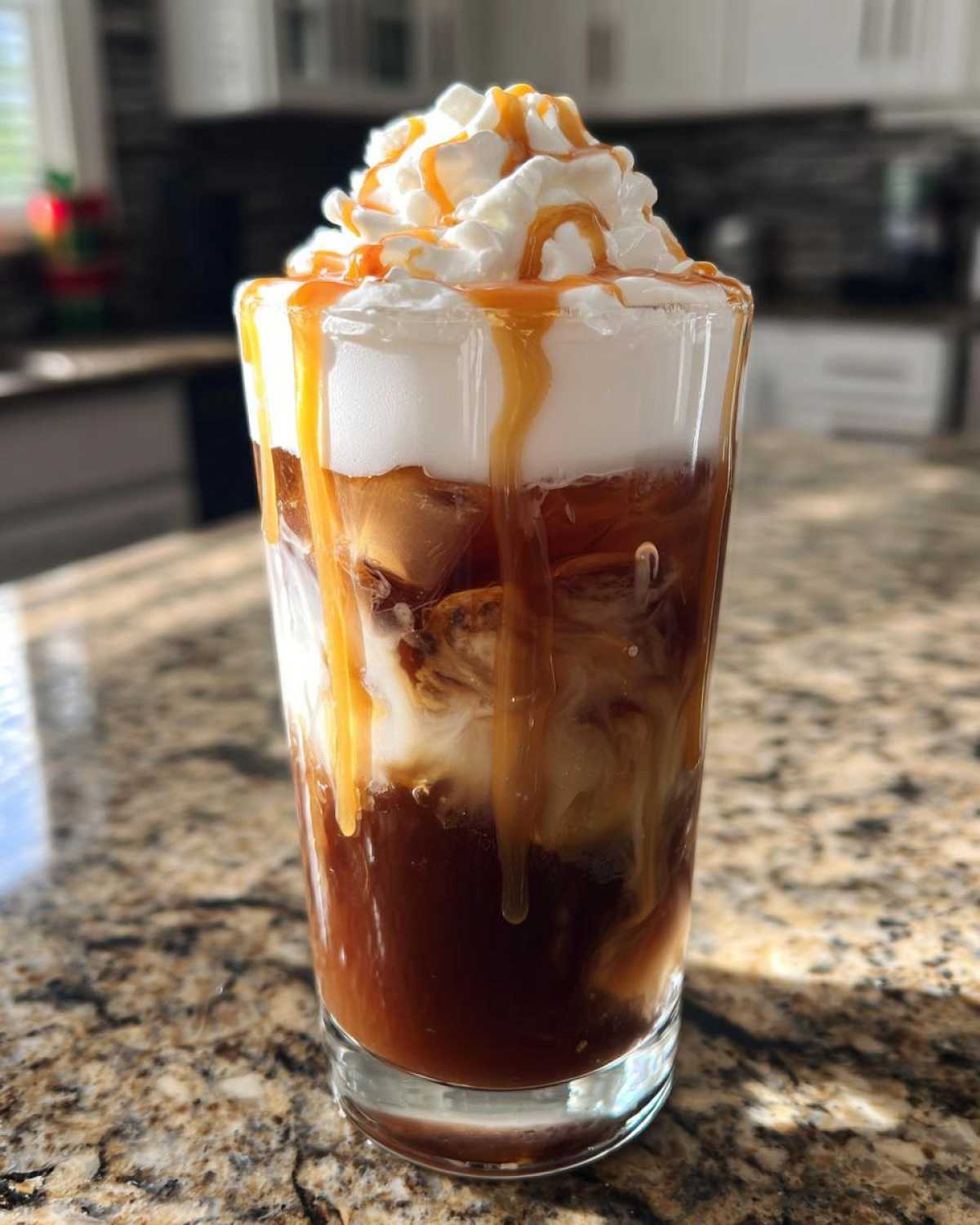 Salted Caramel Cold Brew Latte - detail 2