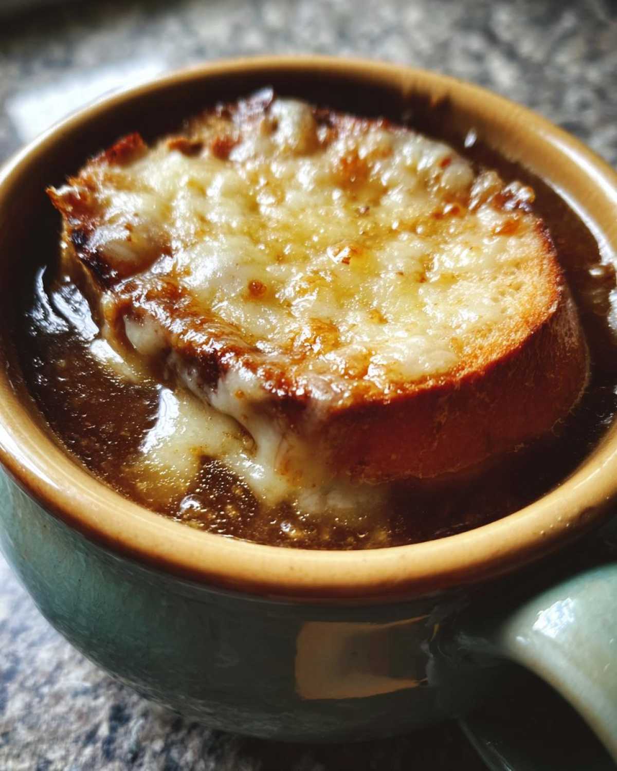 Slow Cooker French Onion Soup - detail 2