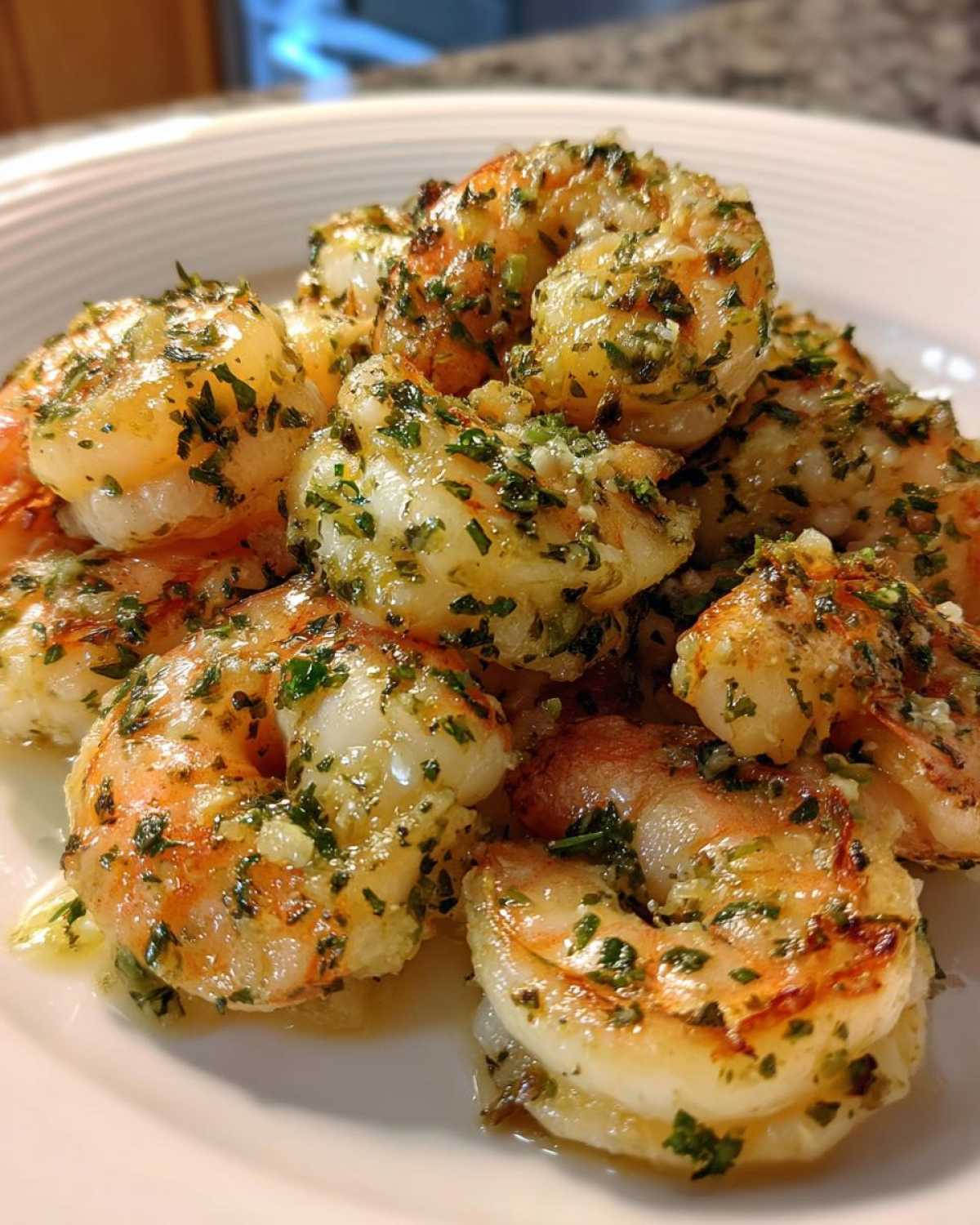 Buttery Garlic Herb Shrimp - detail 4