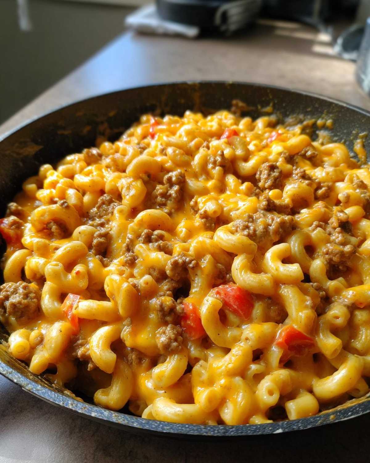 Cheeseburger Pasta Skillet - detail 4