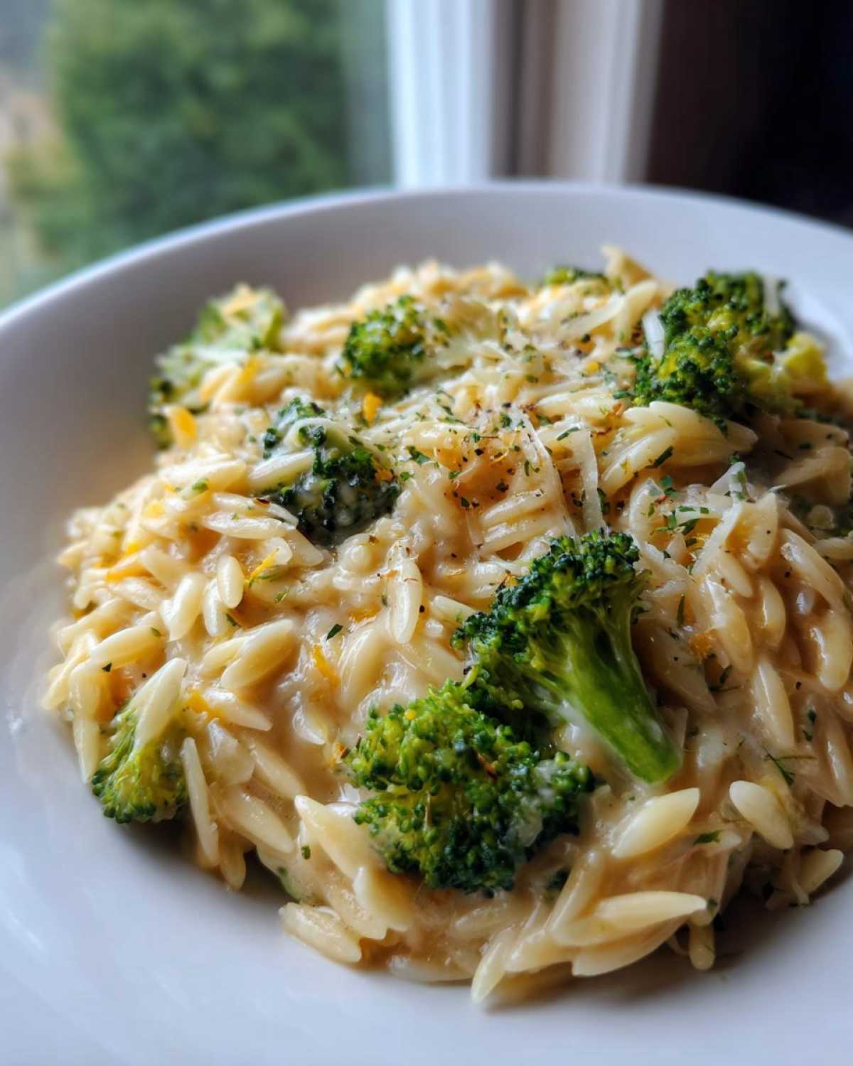 Cheesy Broccoli Orzo - detail 2
