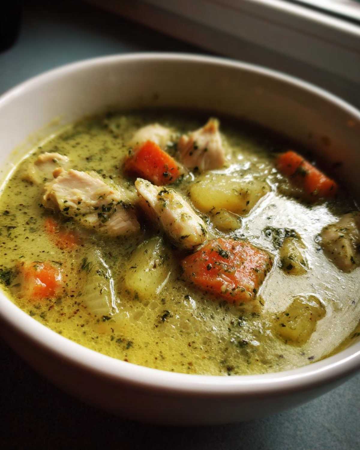 Creamy Chicken Pesto Soup - detail 4