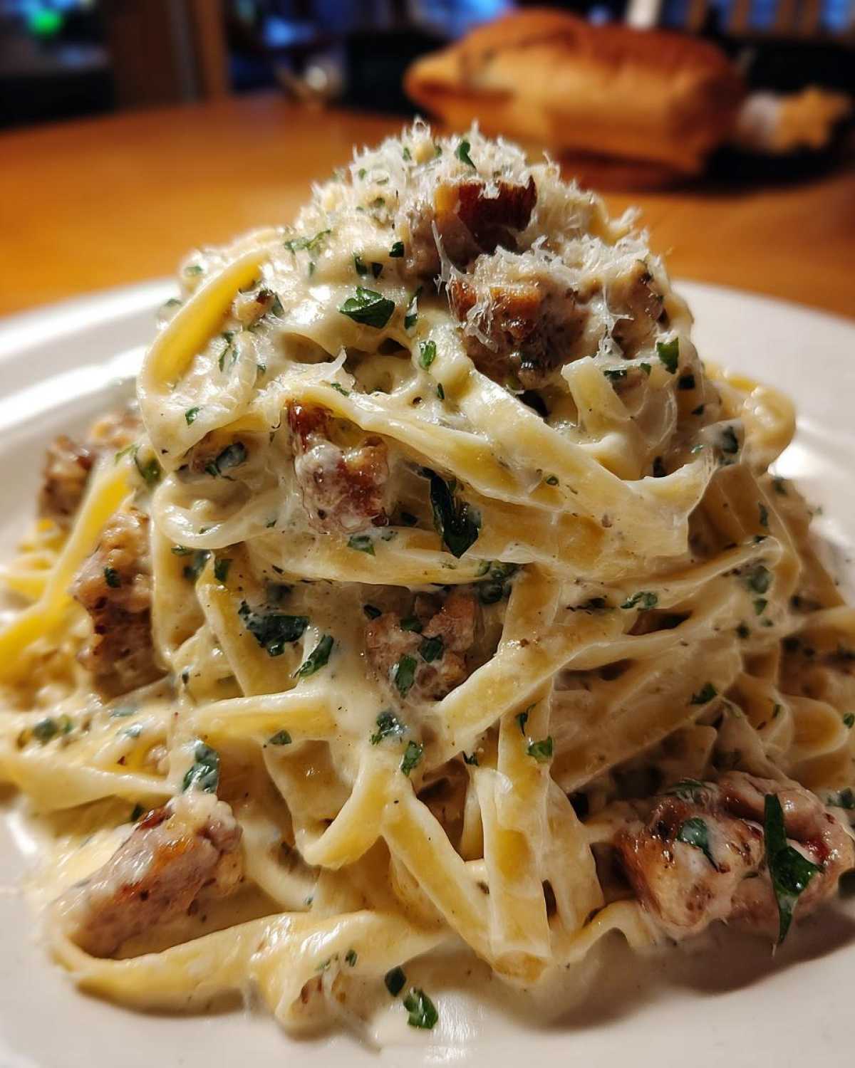 Creamy Garlic Sausage Pasta - detail 1