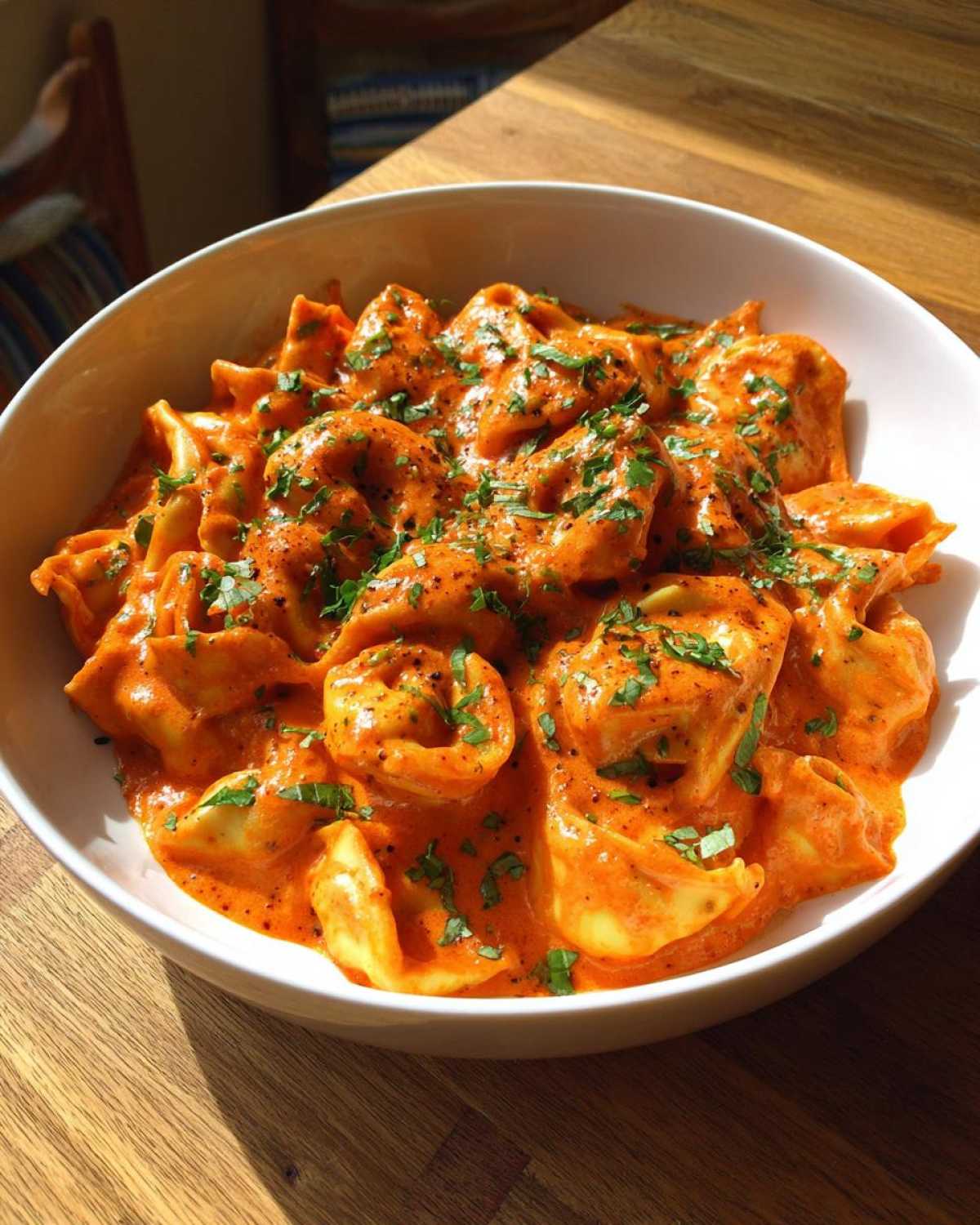 Creamy Tomato Tortellini Skillet - detail 3