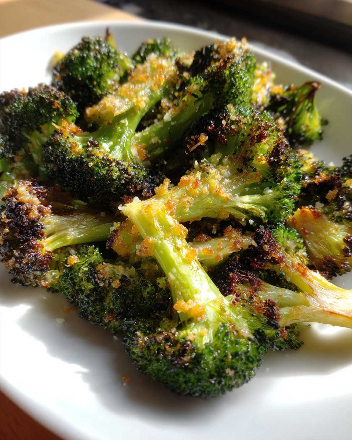 Lemon Parmesan Roasted Broccoli - detail 2
