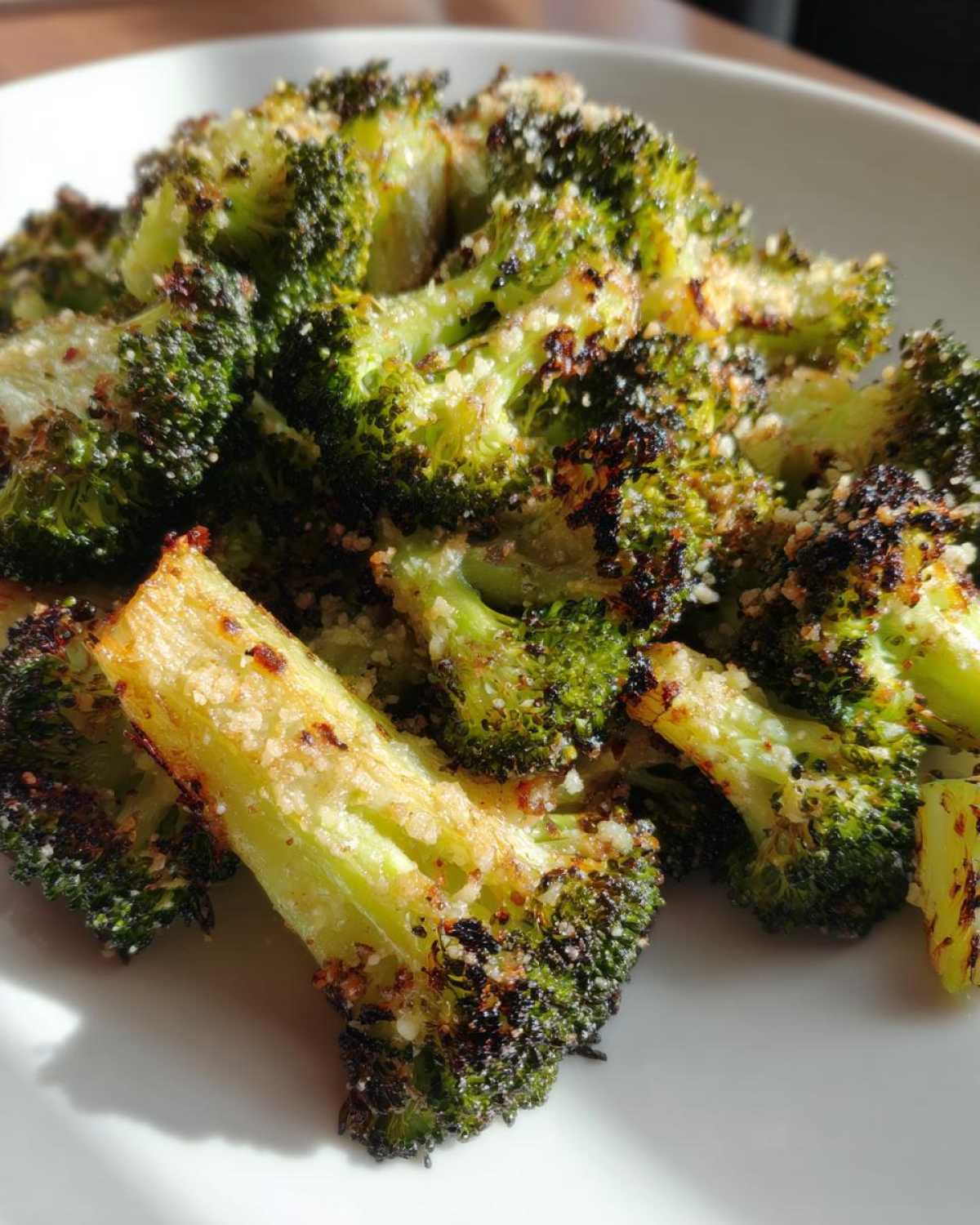 Lemon Parmesan Roasted Broccoli - detail 3