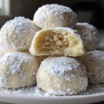 Snowball Cookies That Melt in Your Mouth