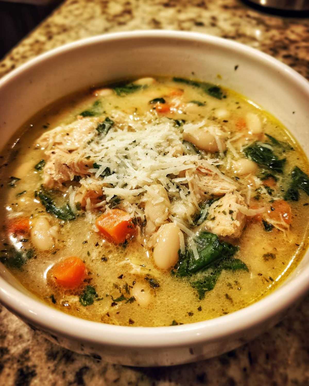 Tuscan White Bean Chicken Soup - detail 1